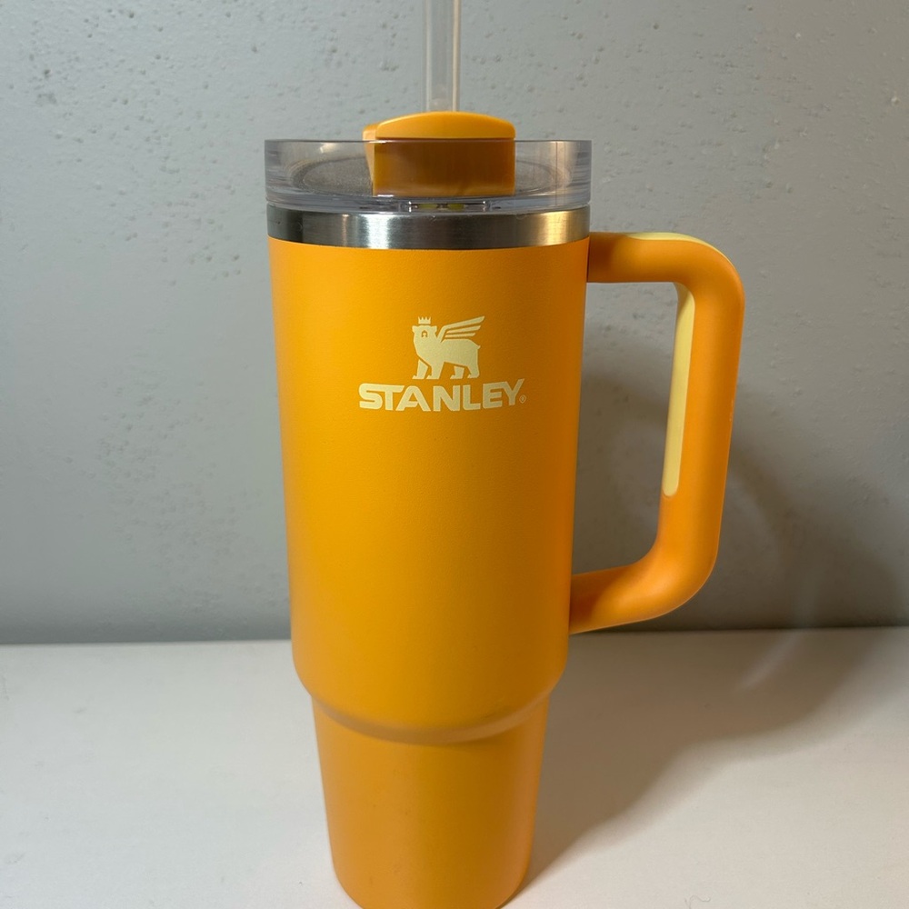Stanley Vibrant Orange Travel Mug with Handle